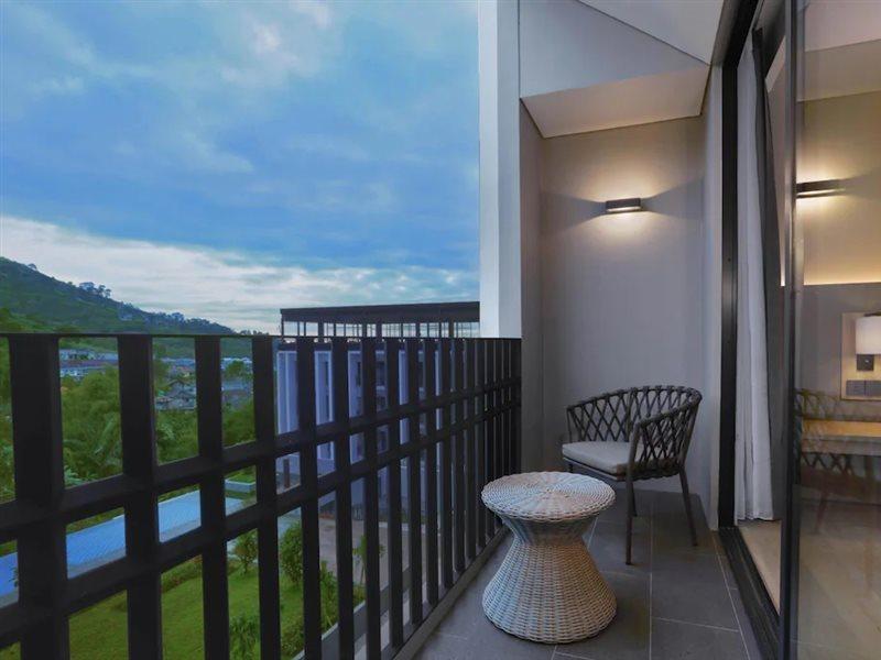Grand ASTON Puncak Hotel&Resort Ciseureuh Exterior foto