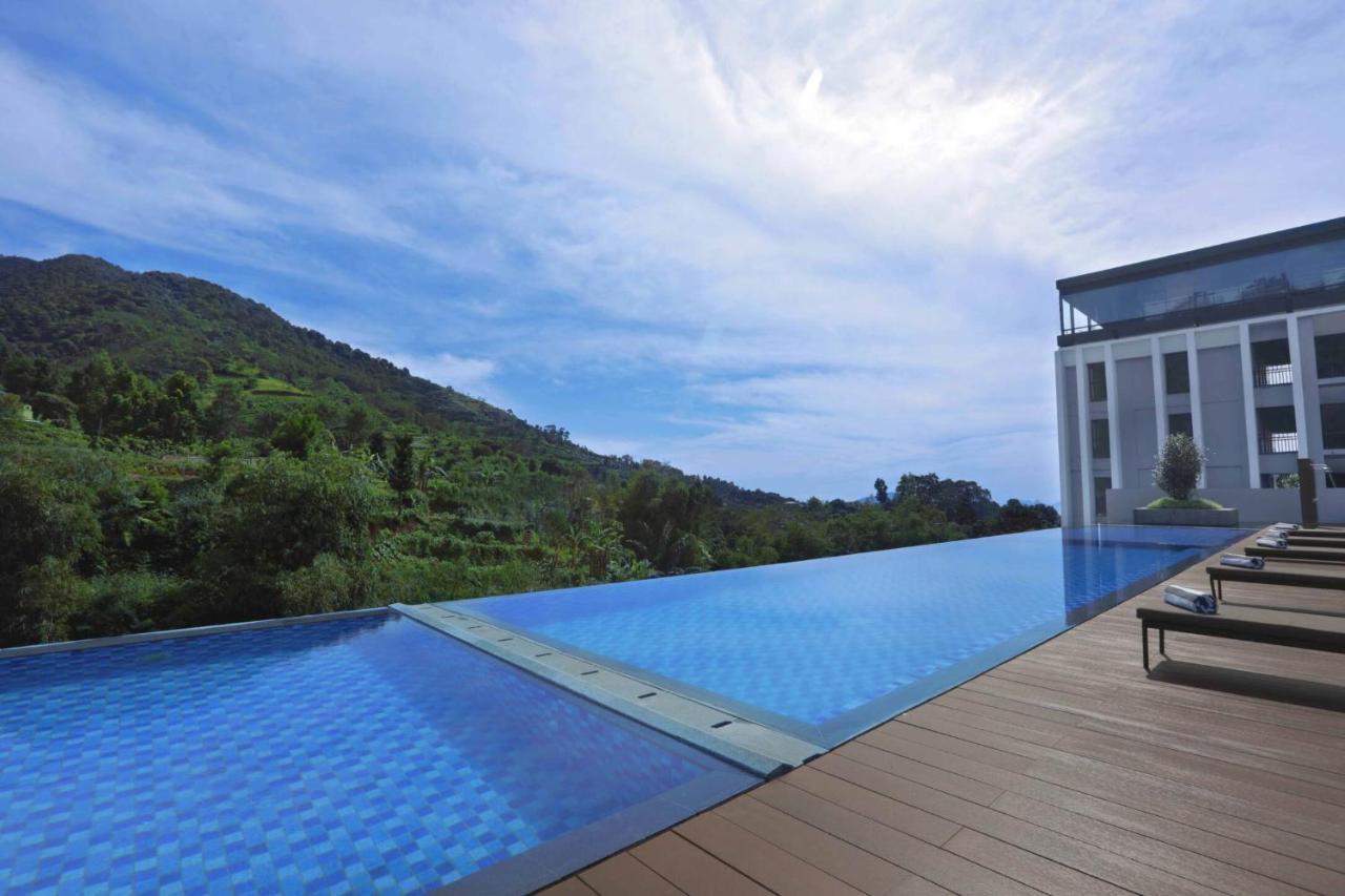 Grand ASTON Puncak Hotel&Resort Ciseureuh Exterior foto