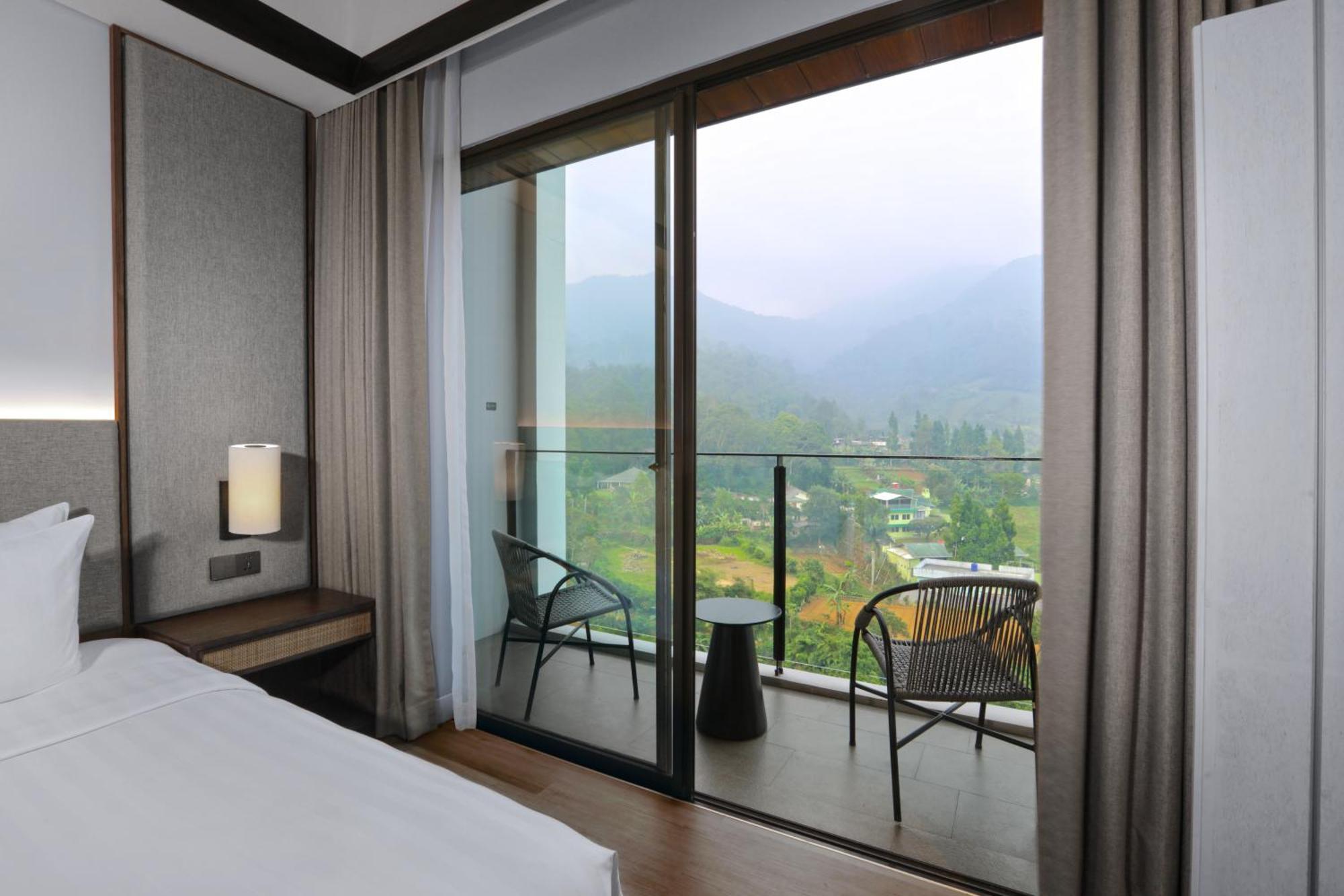 Grand ASTON Puncak Hotel&Resort Ciseureuh Exterior foto