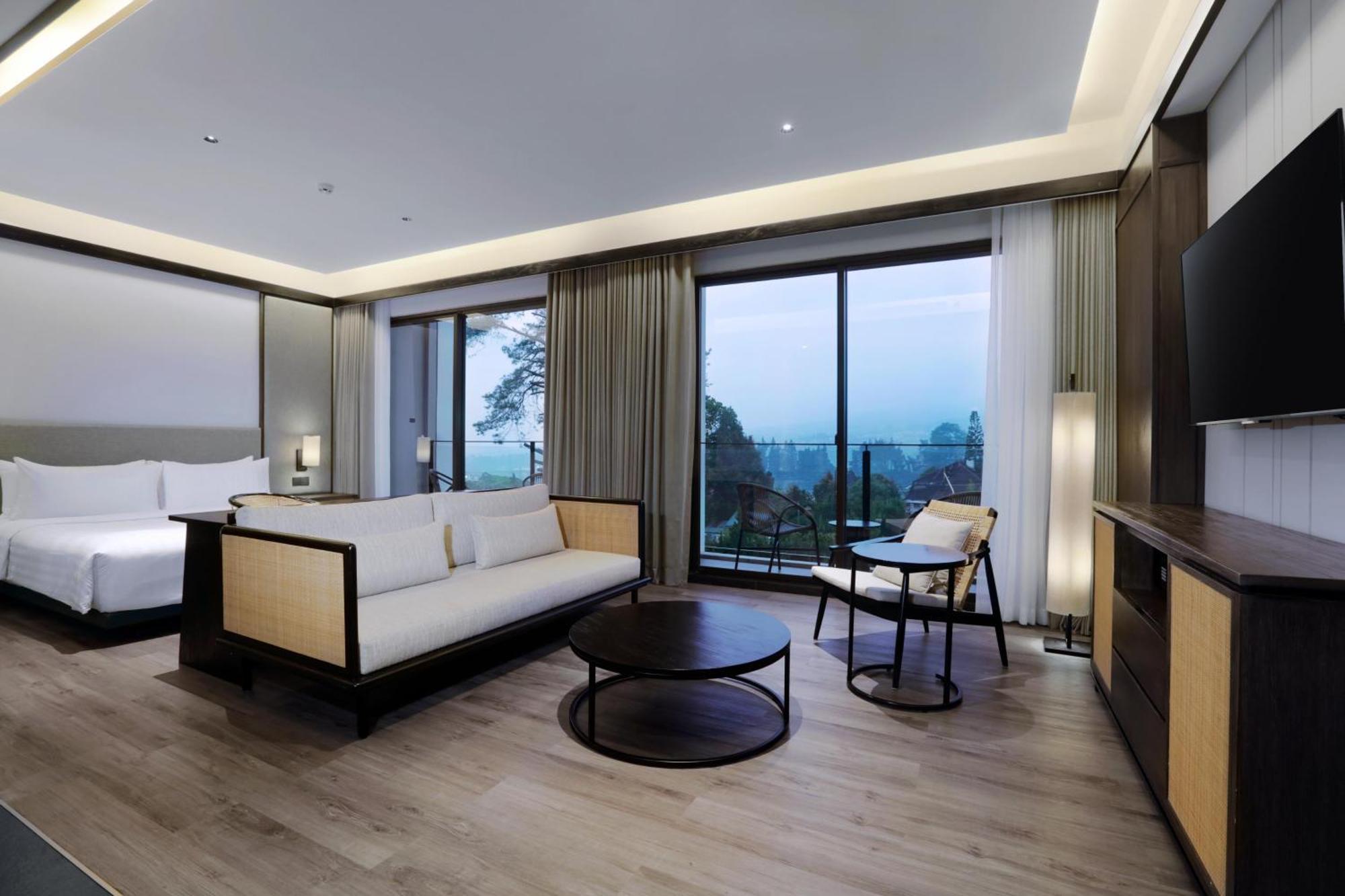Grand ASTON Puncak Hotel&Resort Ciseureuh Exterior foto